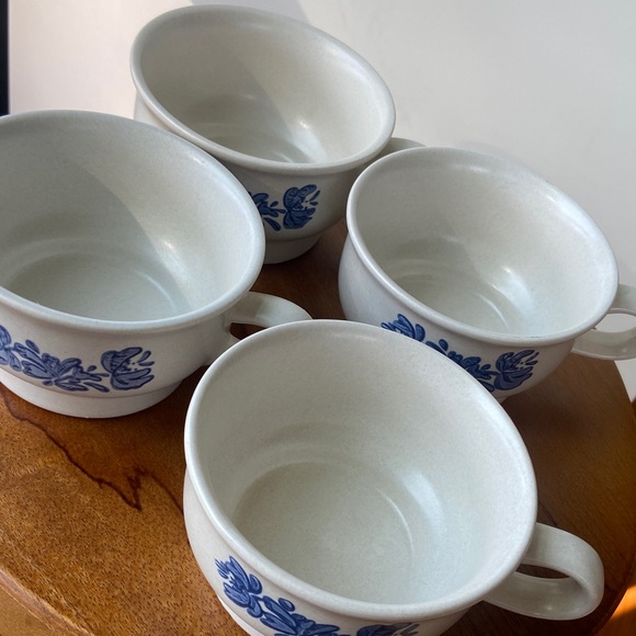 Vintage Pfaltzgraff Mugs- Set of 4 - Picture 2 of 4